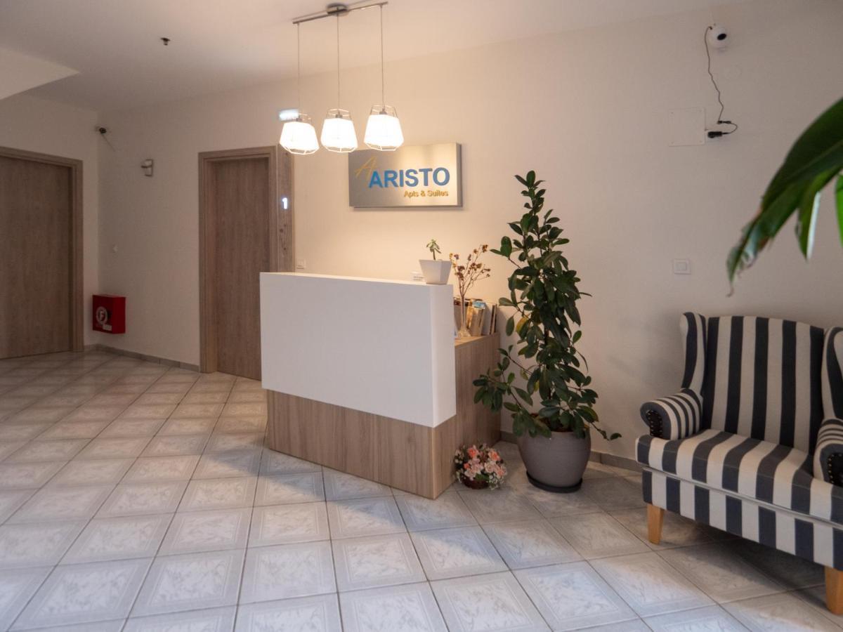 Aristo Apts 헐소니소스 외부 사진