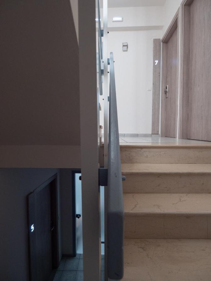 Aristo Apts 헐소니소스 외부 사진