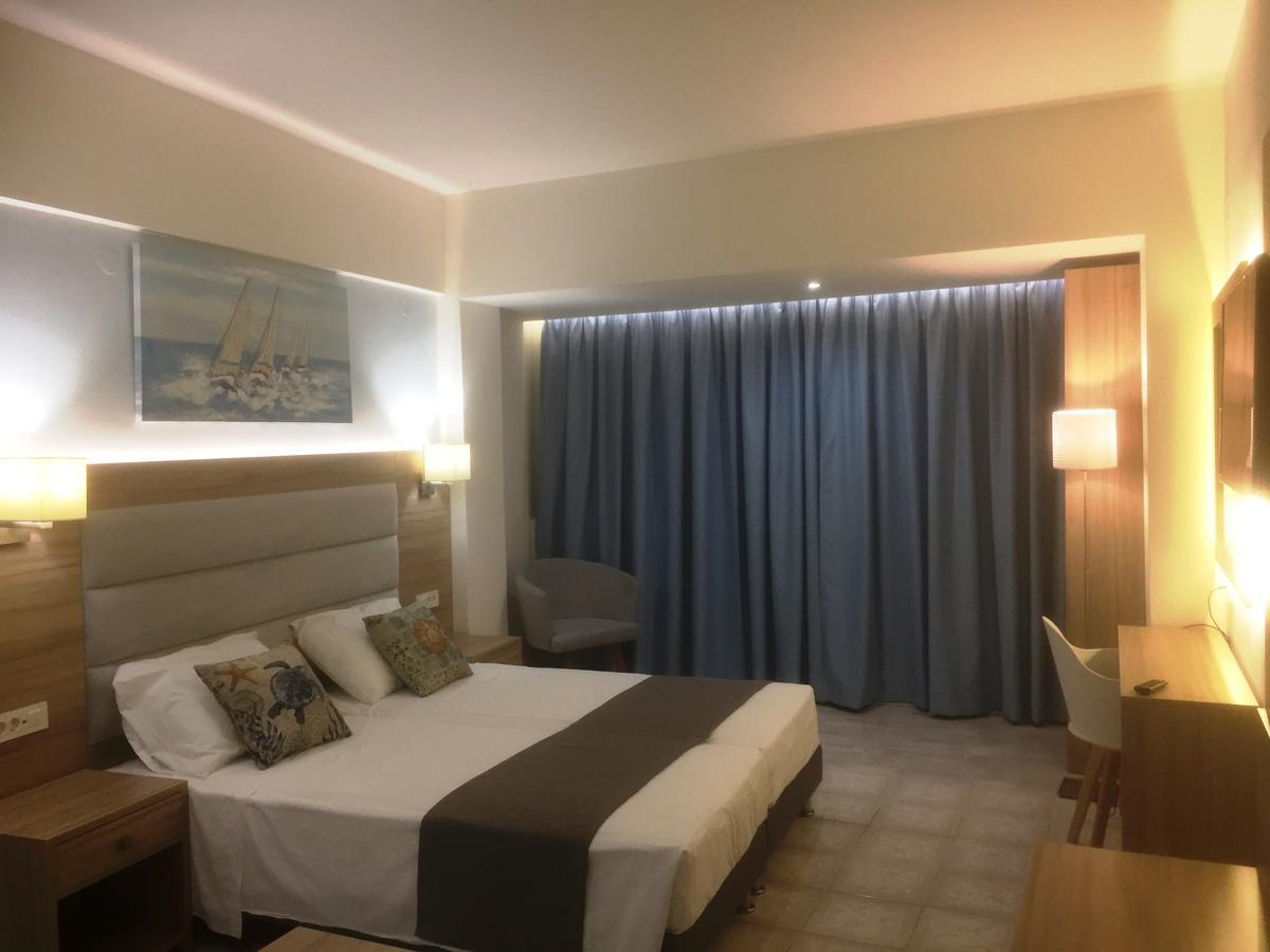 Aristo Apts 헐소니소스 외부 사진