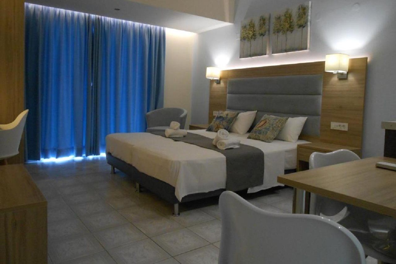 Aristo Apts 헐소니소스 외부 사진